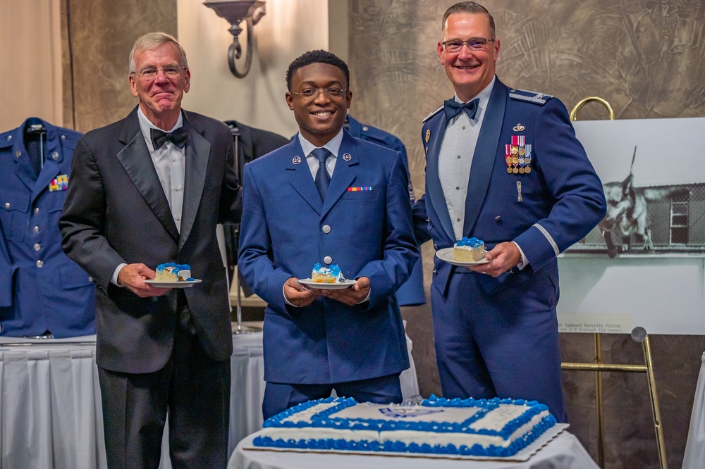 Malmstrom hosts Air Force 75th AnniversaryBall