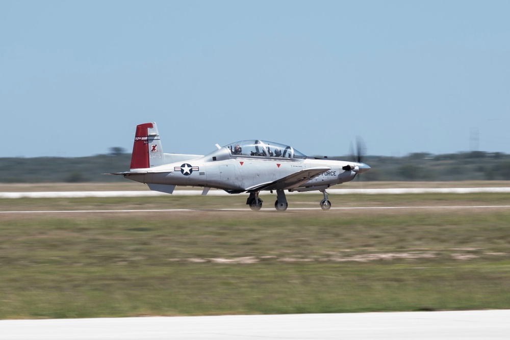 Laughlin AFB flight line photos 30 Sept. 2022