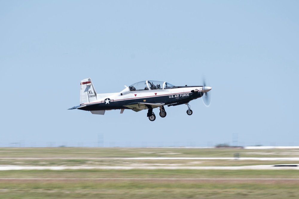 Laughlin AFB flight line photos 30 Sept. 2022