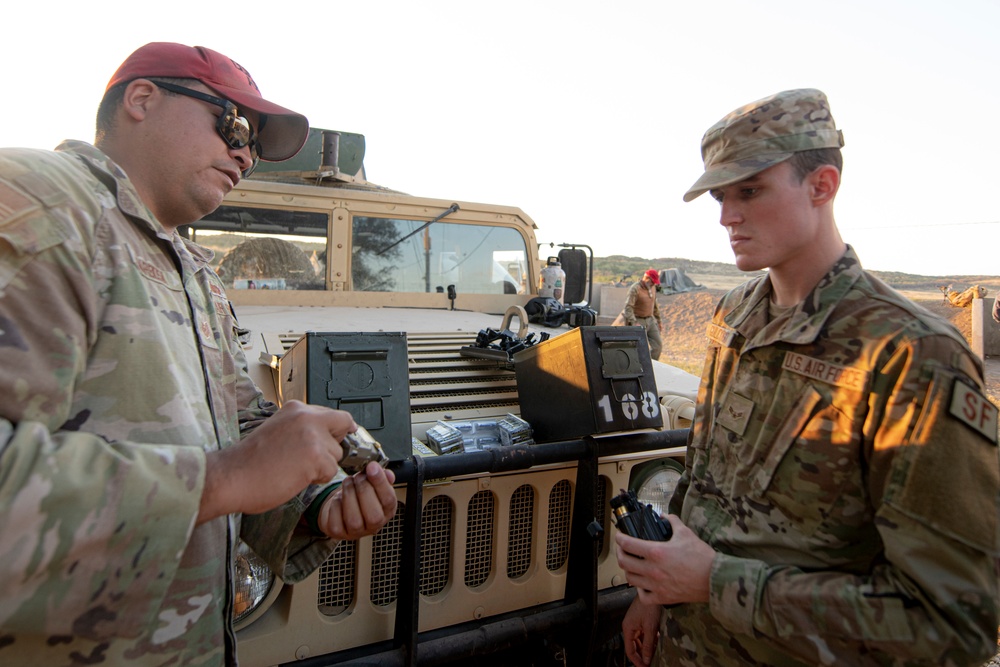 Lightweight machine gun training