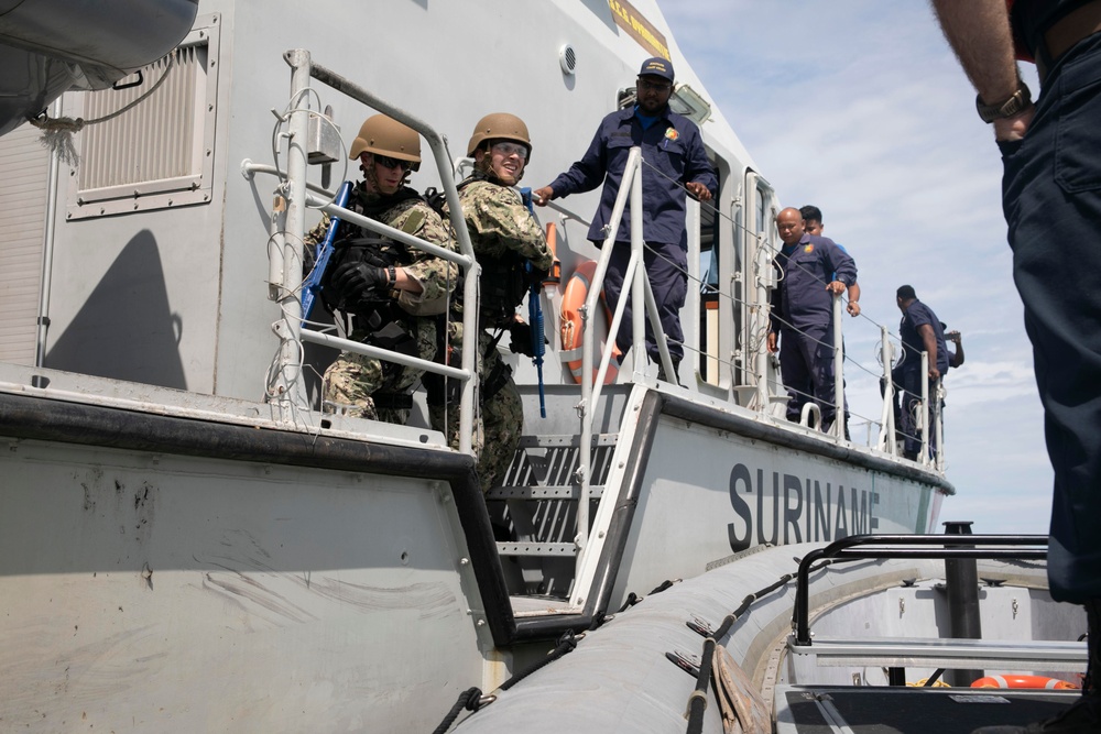 USS Mesa Verde and Surinamese Navy Work Together in the Caribbean Sea