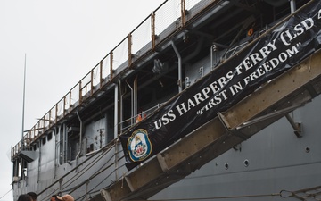 NAVSUP FLC San Diego provides expeditious delivery of HAZMAT to USS Harpers Ferry