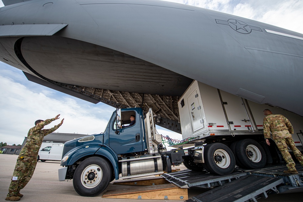 4 SOPS Airlift Operations