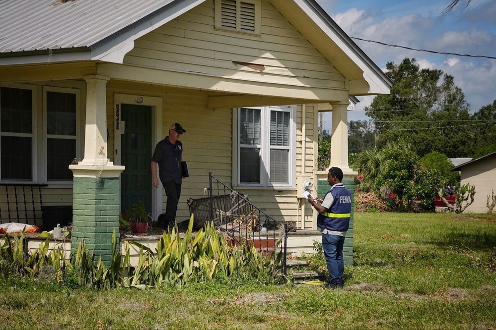 FEMA Canvasses Florida Neighborhood After Hurricane Ian