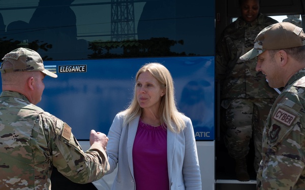 AF CIO visits Kunsan