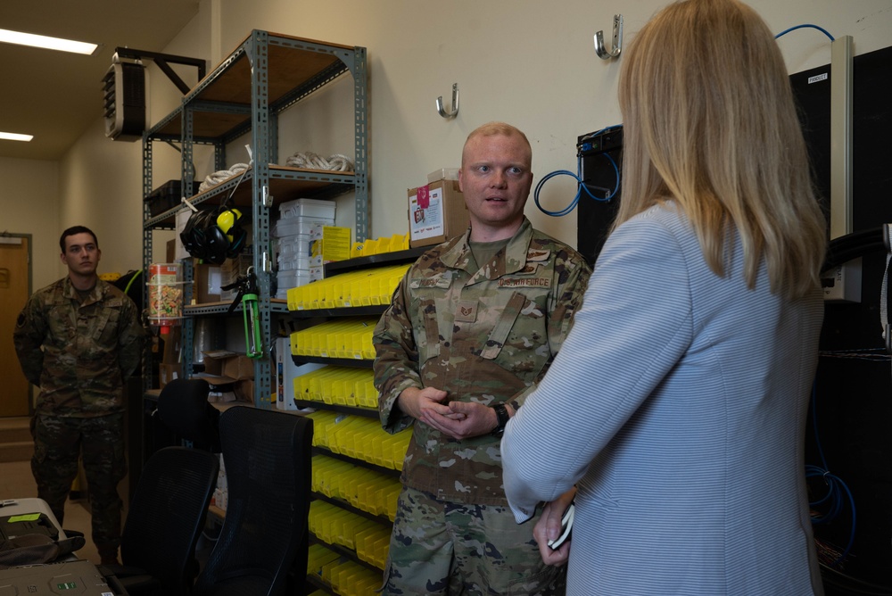 AF CIO visits Kunsan