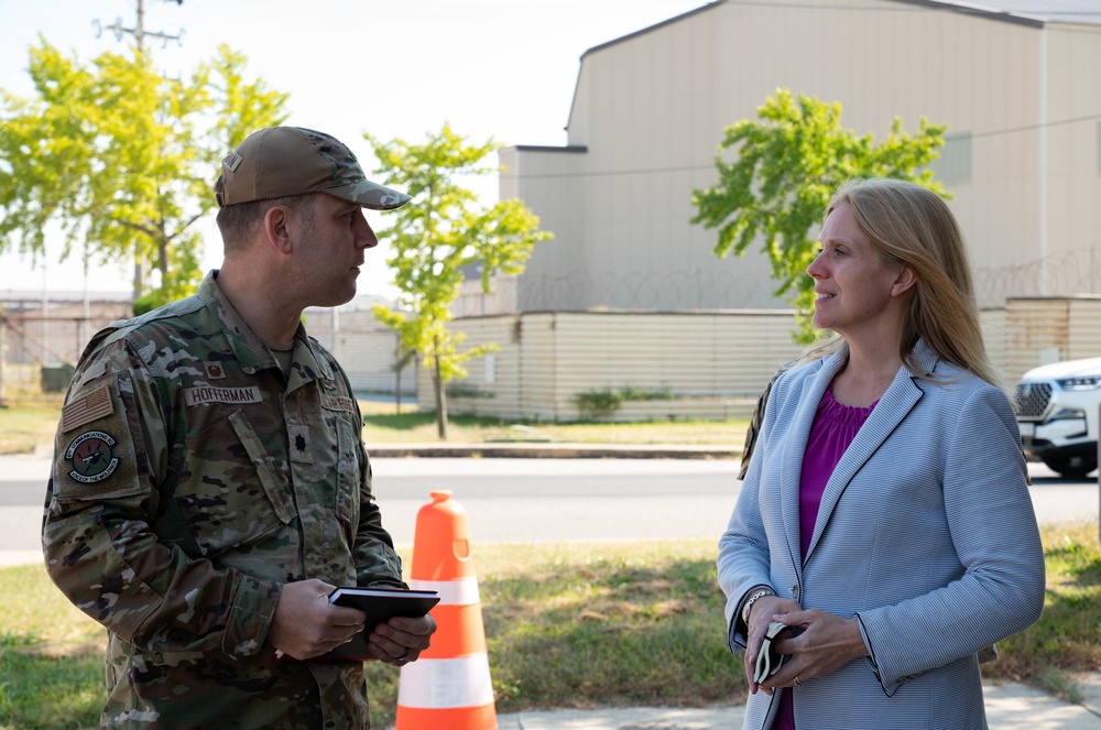 AF CIO visits Kunsan