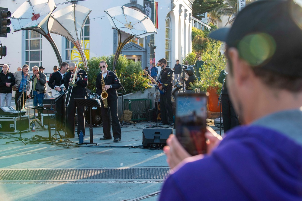 Navy Band South-West Performs at San Francisco Fleet Week