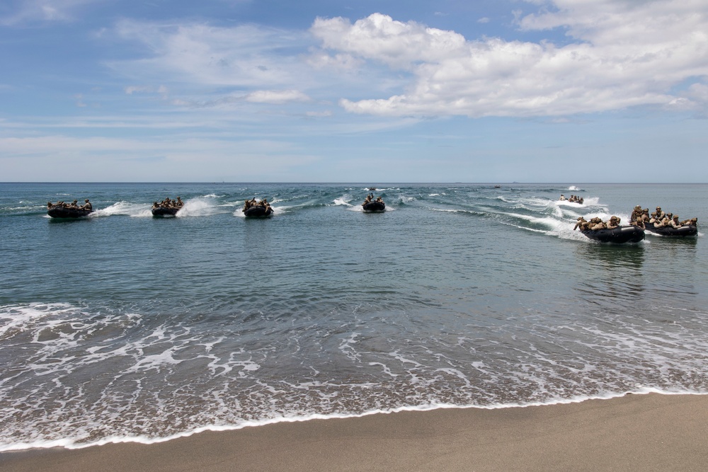 Amphibious Operations during KAMANDAG 6