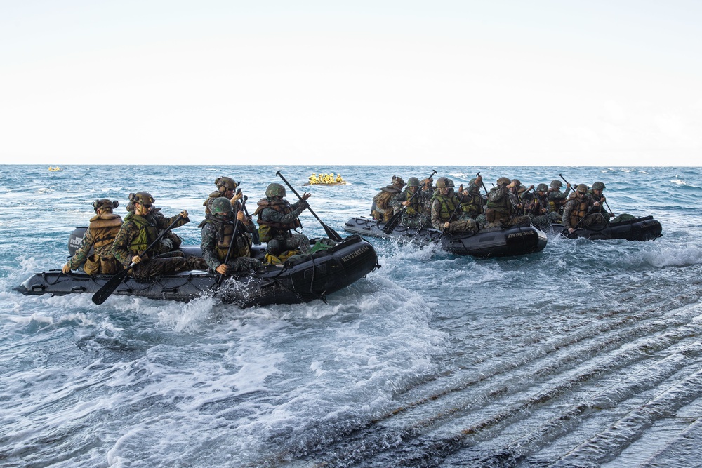 Blackhearts and Philippine Marines Boat Raid for KAMANDAG 6