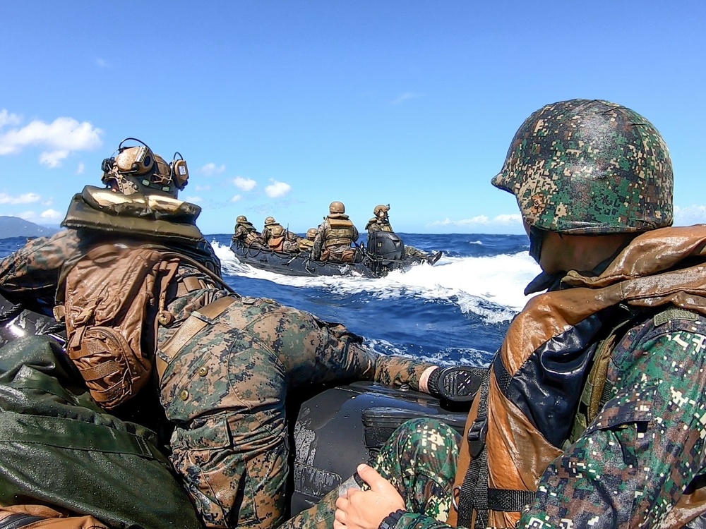 Blackhearts and Philippine Marines Boat Raid for KAMANDAG