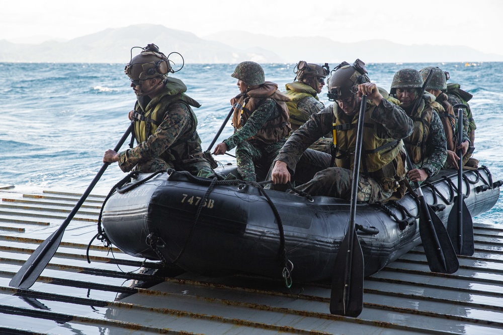 Blackhearts and Philippine Marines Boat Raid for KAMANDAG