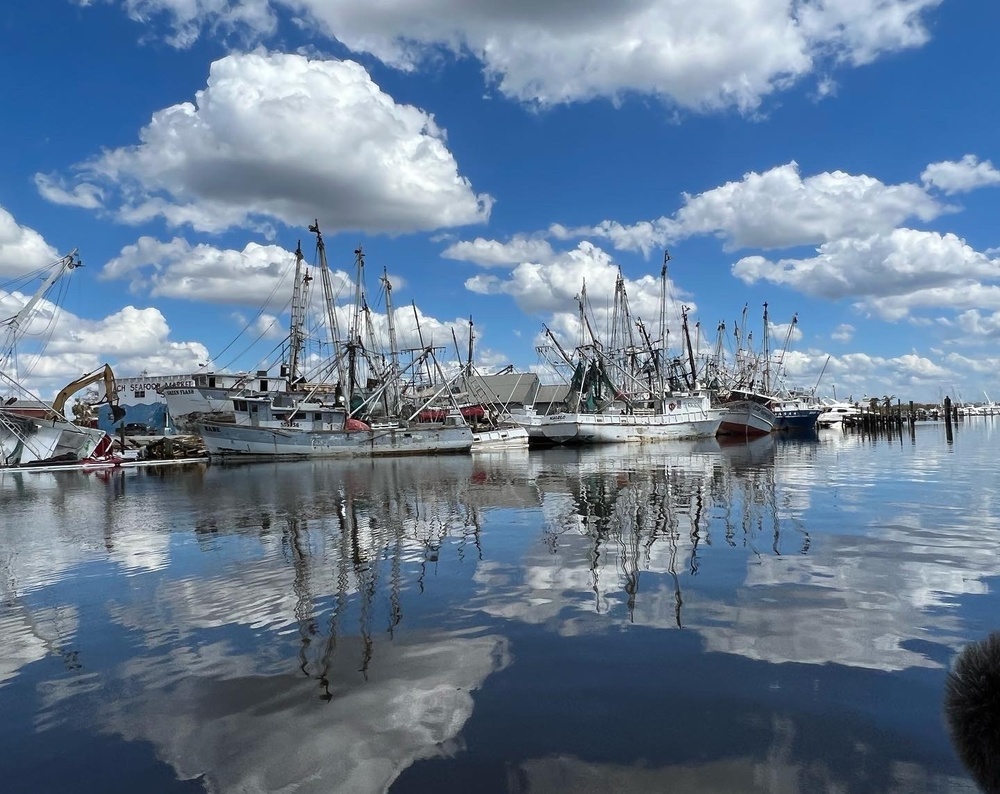 Damage boats and debris in Fort Myers