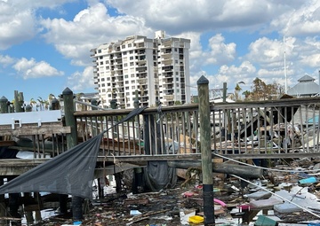Damage boats and debris in Fort Myers