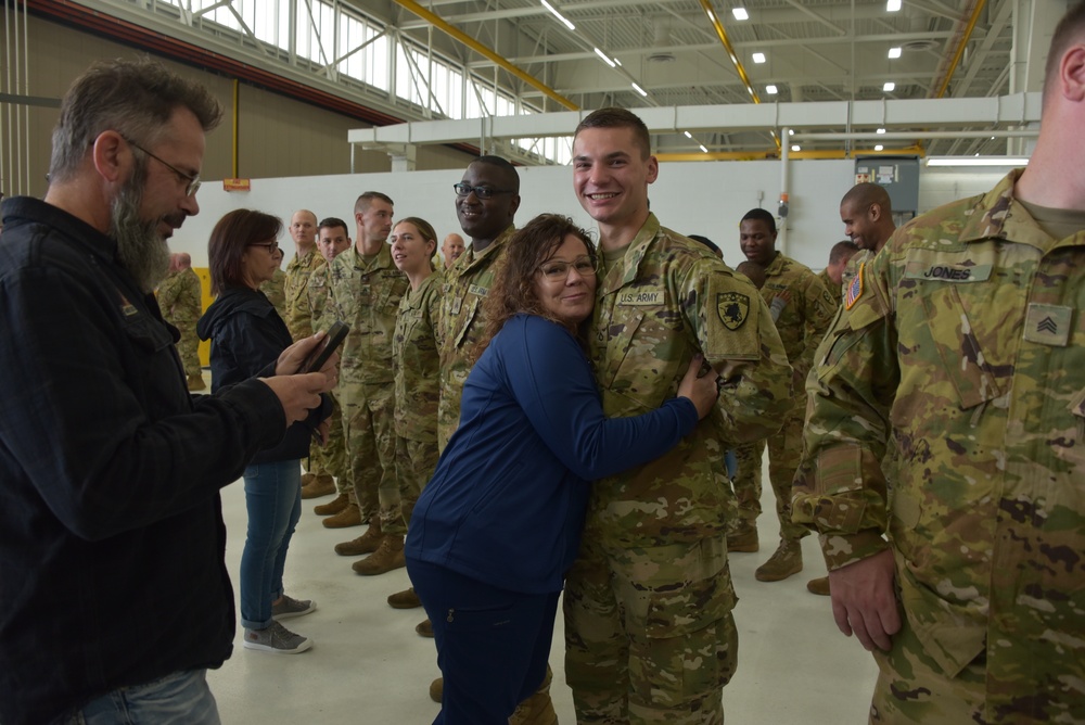 Michigan National Guard Deploys Soldiers