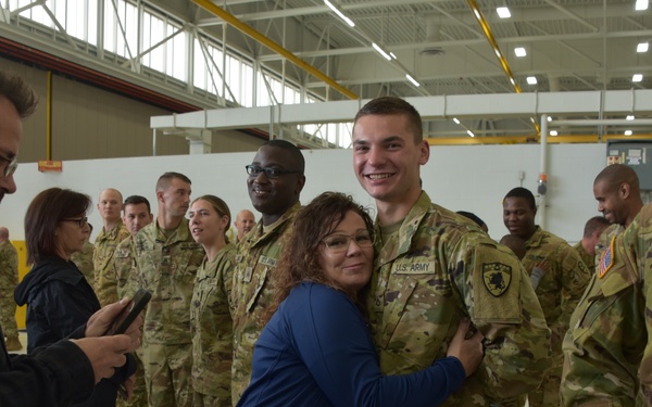 Michigan National Guard Deploys Soldiers