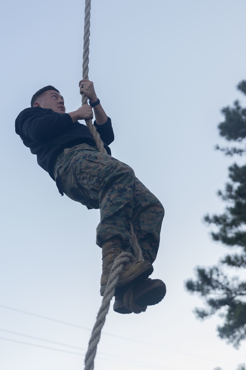 Corporals Course runs O-Course