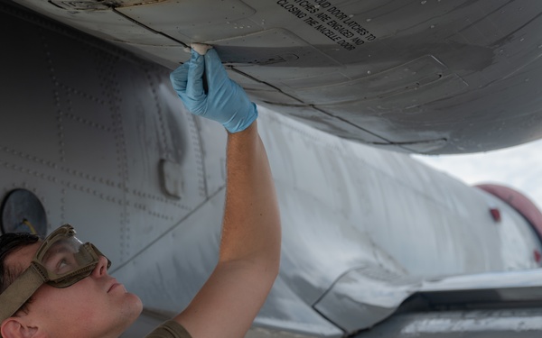 A-10 Demonstration Team washes an A-10