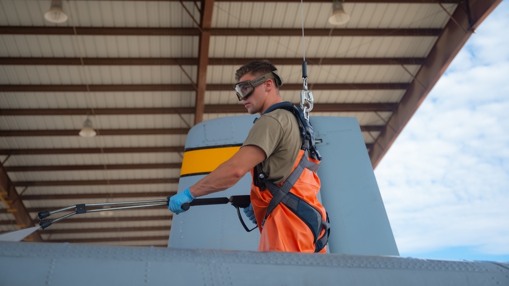 A-10 Demonstration Team washes an A-10