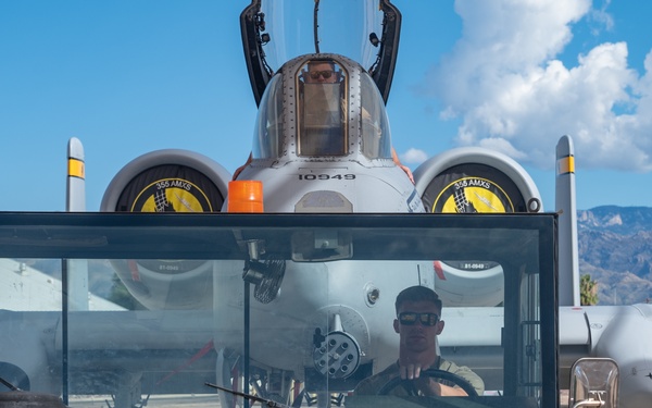 A-10 Demonstration Team washes an A-10