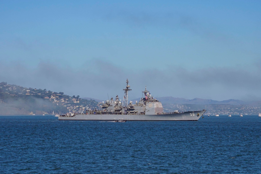 Parade of Ships - San Francisco Fleet Week 2022