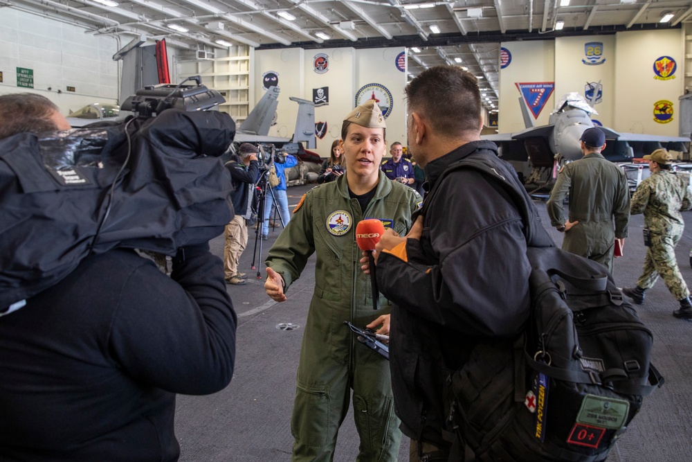 Greek Media Visit to USS George H.W. Bush