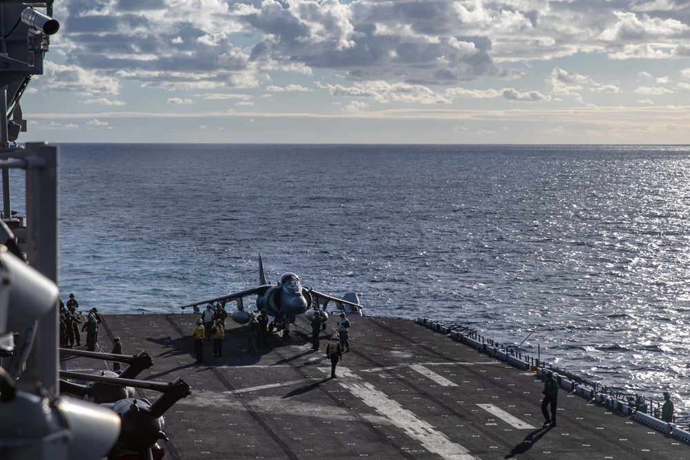 Harriers Depart USS Kearsarge