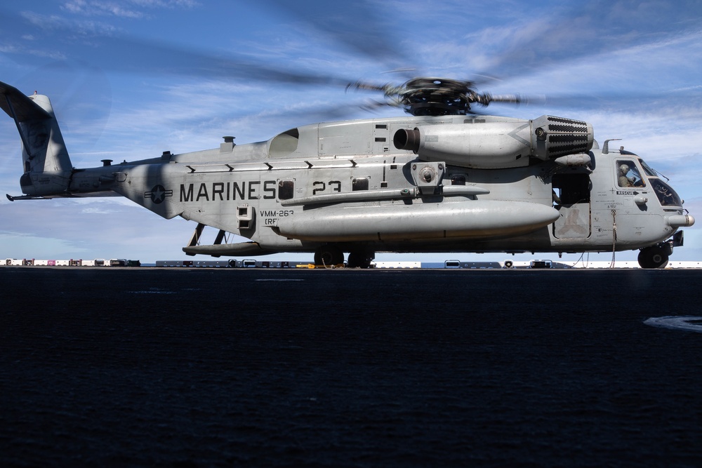 Kearsarge Conducts Operations in the Atlantic Ocean