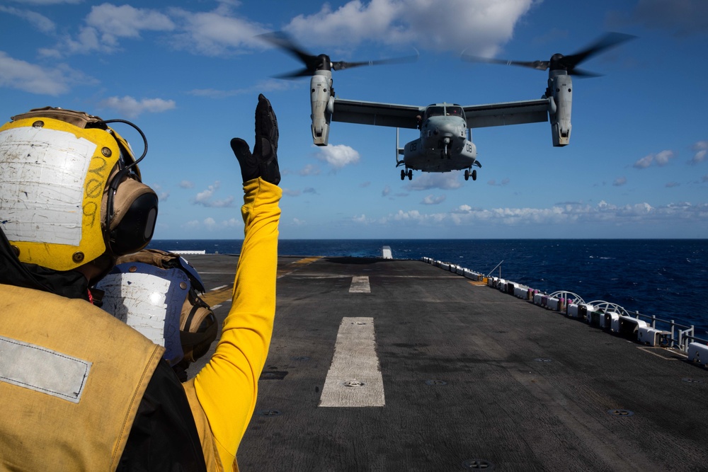 Kearsarge Conducts Operations in the Atlantic Ocean