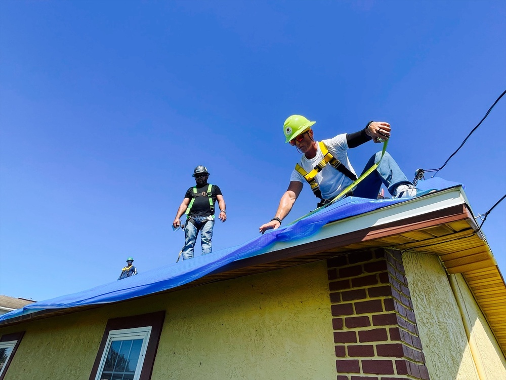 US Army Corps of Engineers Install Blue Roofs After Hurricane Ian