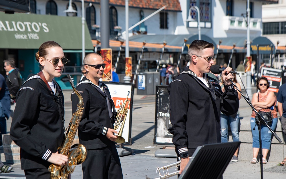 32nd Street Funk Performs at Fisherman’s Wharf