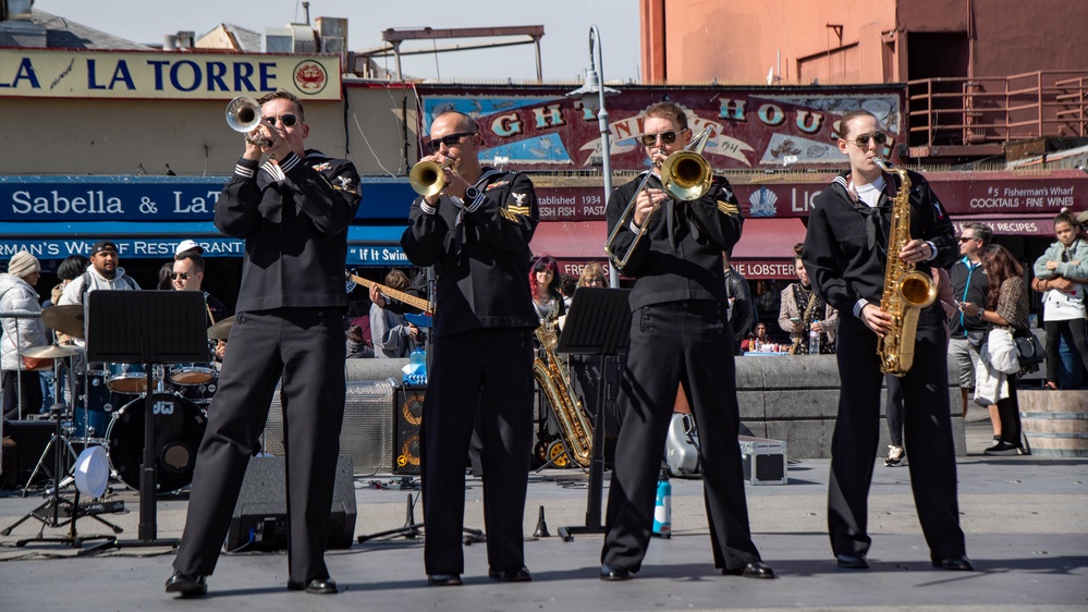 32nd Street Funk Performs at Fisherman’s Wharf