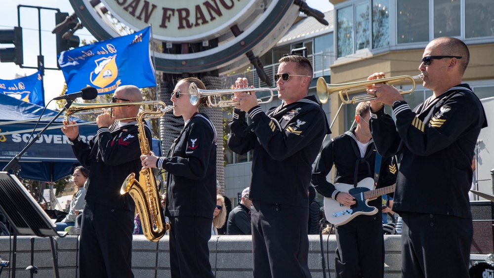 32nd Street Funk Performs at Fisherman’s Wharf