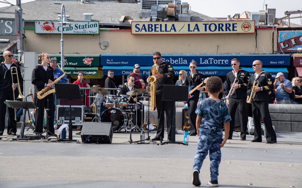 32nd Street Funk Performs at Fisherman’s Wharf