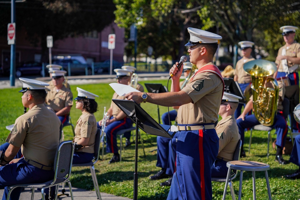 1st Marine Division Band Performs at Duboce Park as a Part of San Francisco Fleet Week 2022