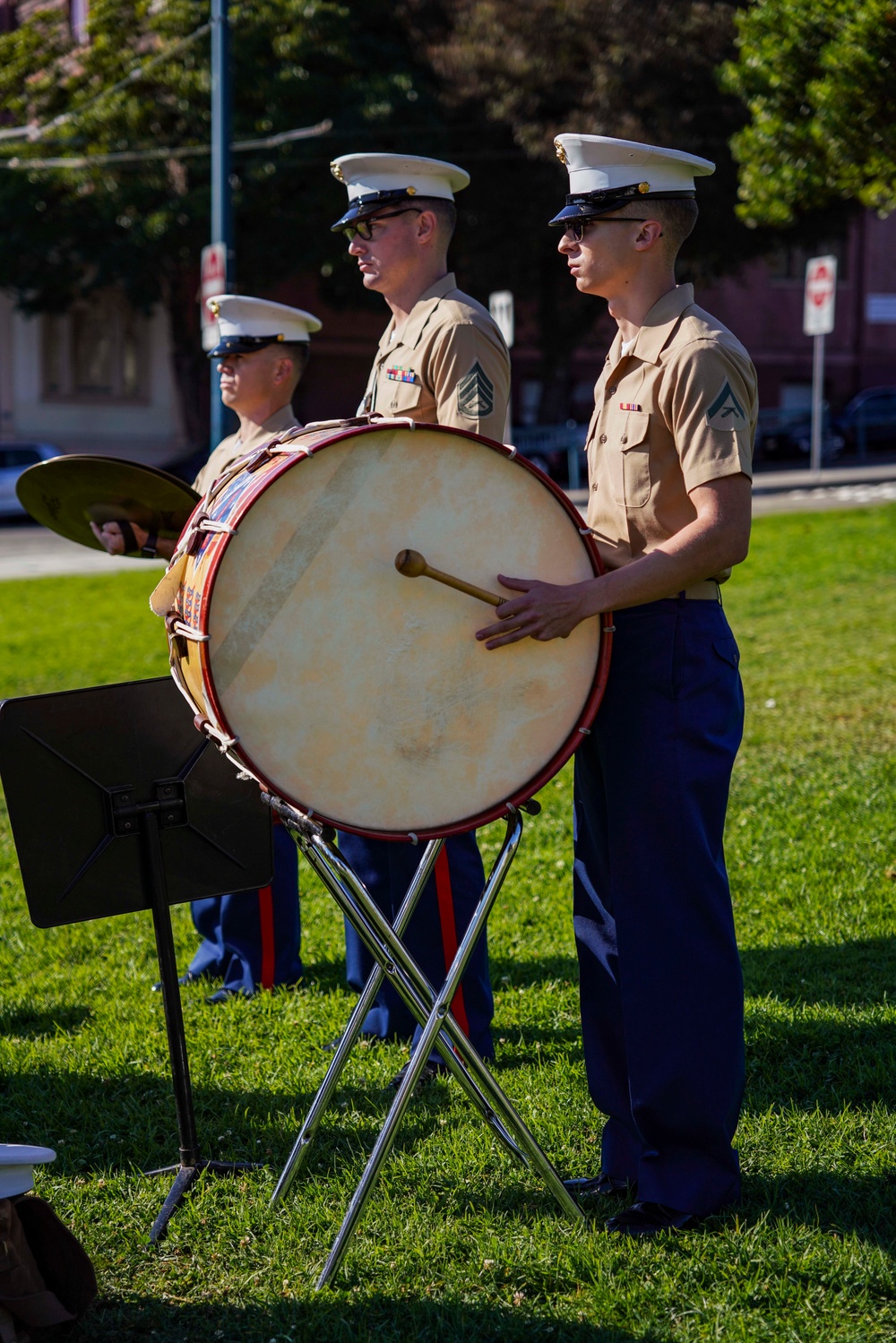 1st Marine Division Band Performs at Duboce Park as a Part of San Francisco Fleet Week 2022