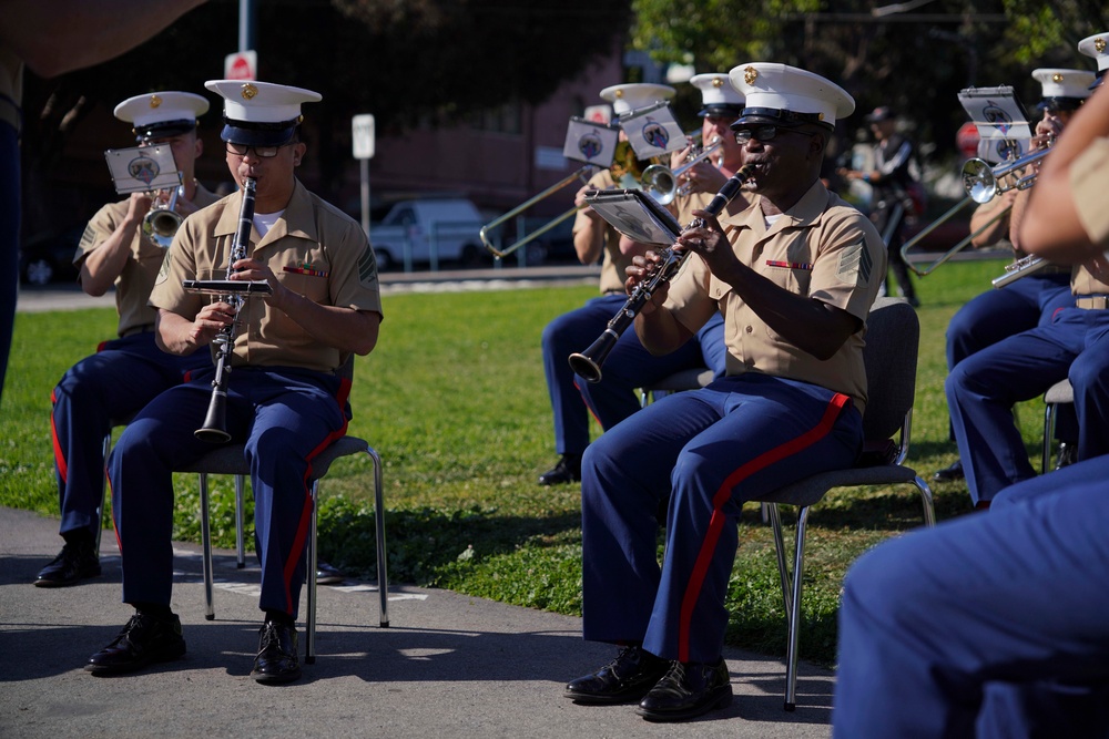 1st Marine Division Band Performs at Duboce Park as a Part of San Francisco Fleet Week 2022
