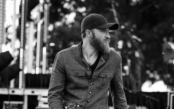 MCCS hosts Pendleton’s Eric Paslay Concert, Fall Carnival