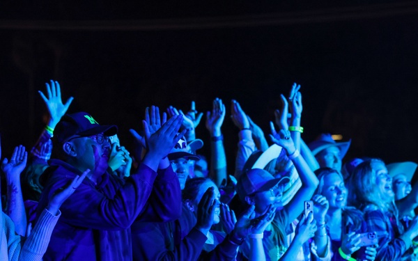 MCCS hosts Pendleton’s Eric Paslay Concert, Fall Carnival