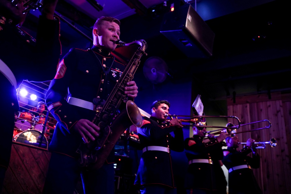 1st Marine Division Band Performs at Westwood Bar and Grill as a Part of San Francisco Fleet Week 2022