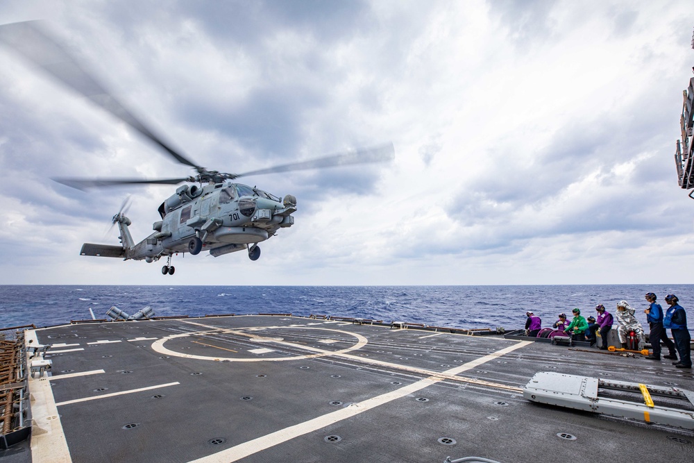 USS Chancellorsville Conducts Flight Ops