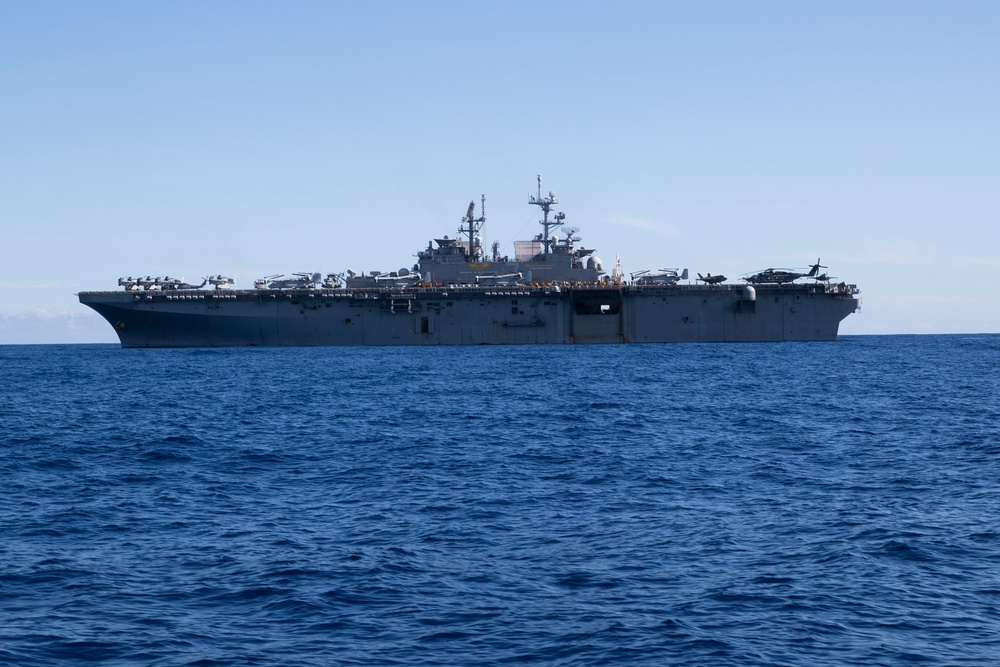 USS TRIPOLI BOAT OPS