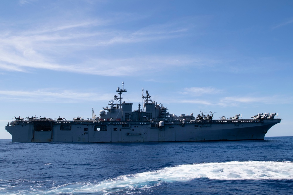 USS TRIPOLI BOAT OPS