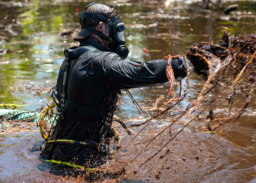 22-6PG Underwater Recovery Operations