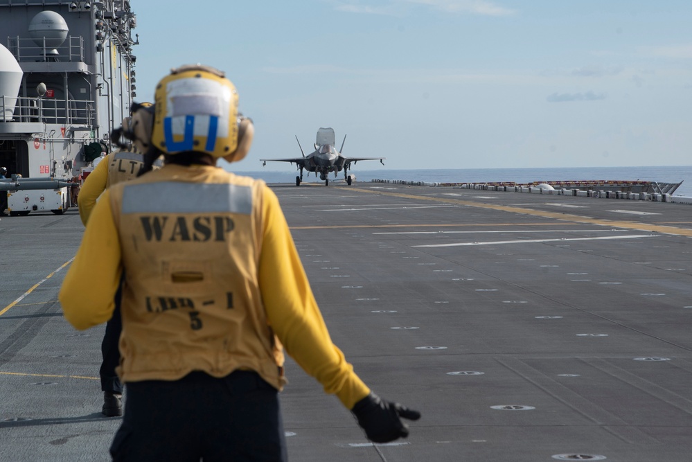 F-35 and V-22s Operate from US Tripoli (LHA 7)