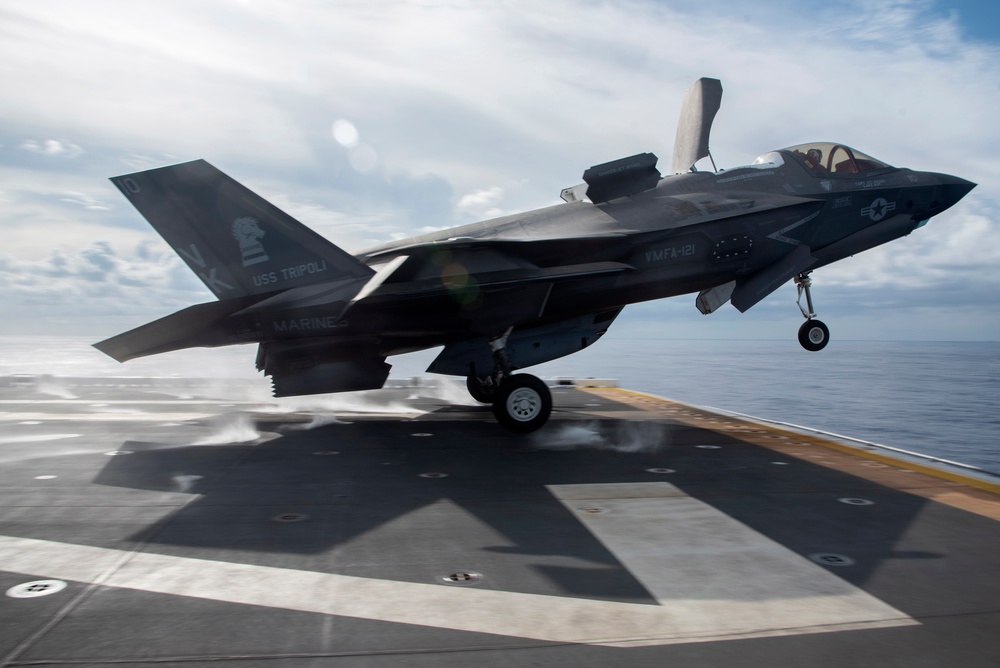 F-35 and V-22s Operate from US Tripoli (LHA 7)