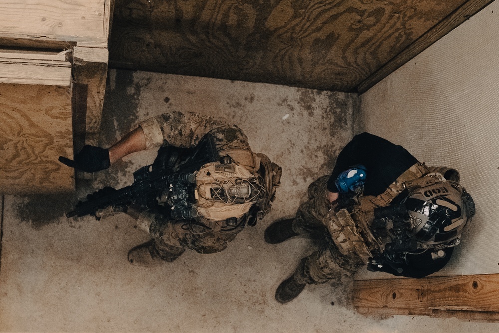 26th MEU MSPF Conducts EOTG Close Quarters Tactics Course