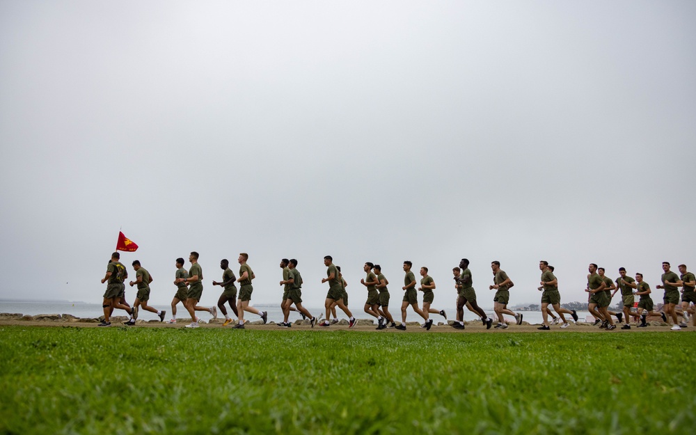 DVIDS Images San Francisco Fleet Week Bridge to Bridge Run [Image