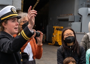 USS Harpers Ferry Host Tours During SFFW 2022