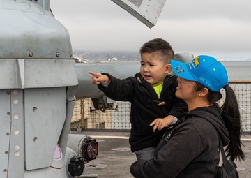 USS Harpers Ferry Host Tours During SFFW 2022